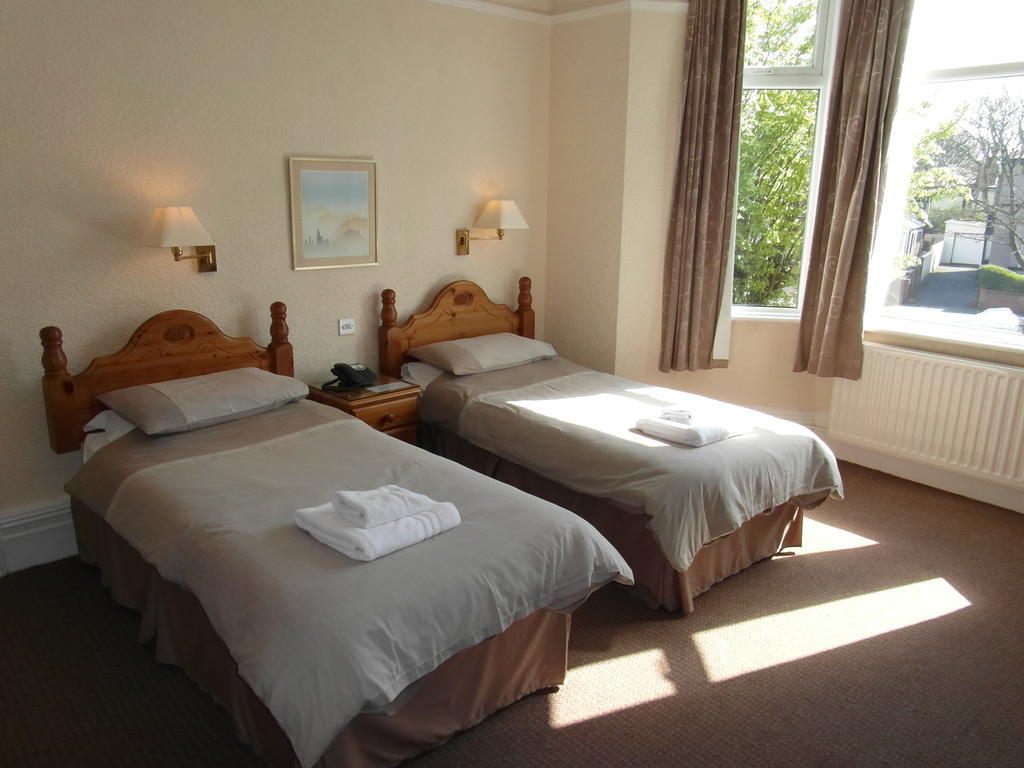 Lisdoonie Hotel Barrow-in-Furness Esterno foto