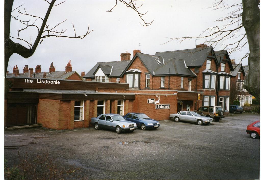 Lisdoonie Hotel Barrow-in-Furness Esterno foto