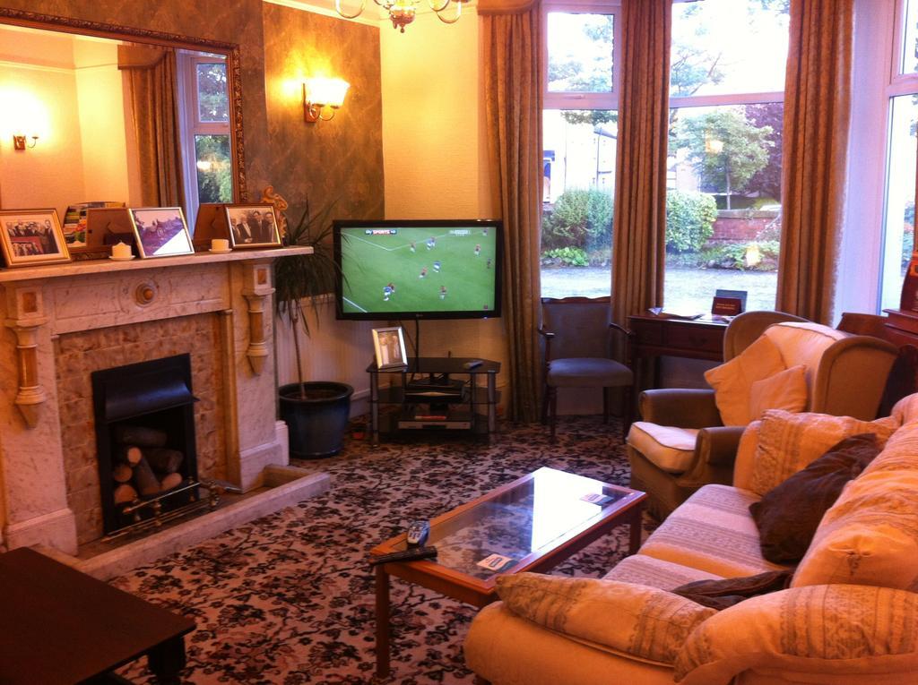 Lisdoonie Hotel Barrow-in-Furness Esterno foto